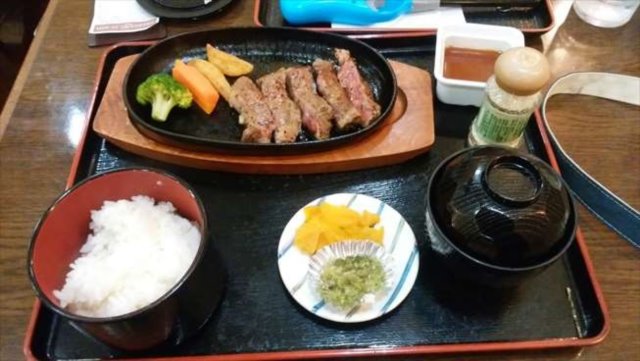 ステーキ定食