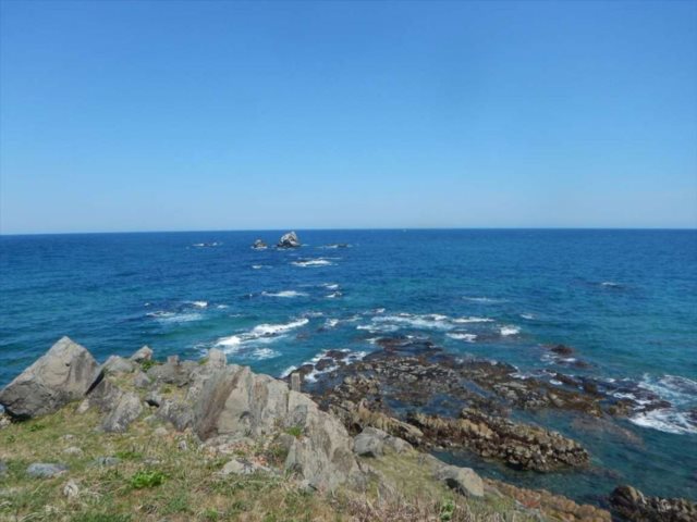尻屋崎灯台の海岸