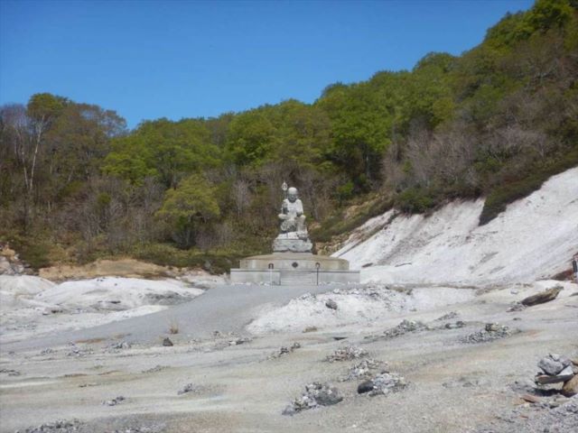 恐山菩薩寺　参拝道