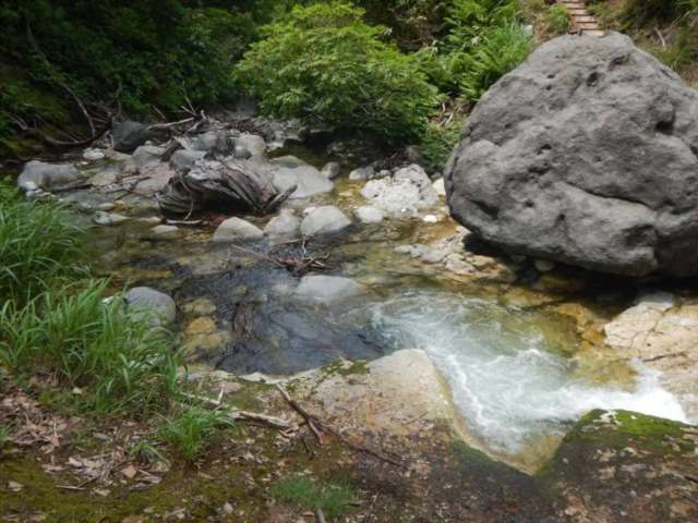 川原毛大湯滝