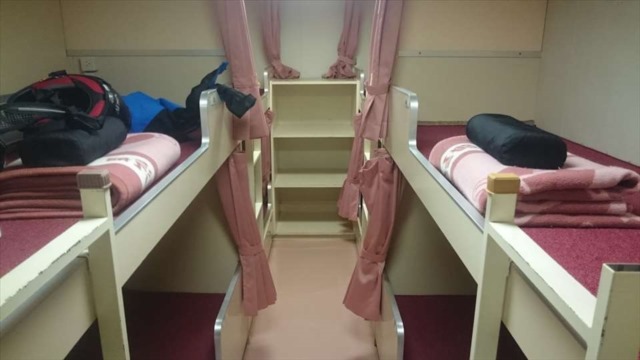 フェリー内のベッド