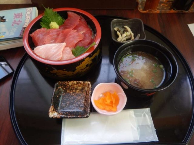 大間のマグロ丼