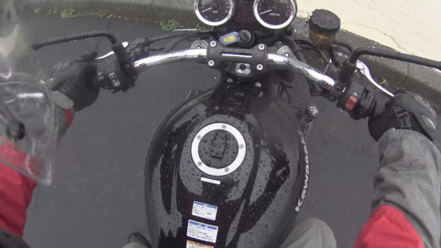 Z900RS足つき