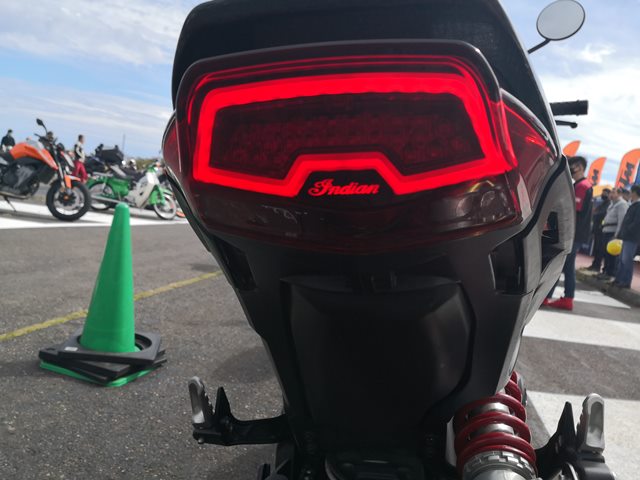 FTR1200テールランプ